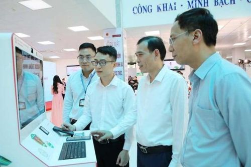Chuyển đổi số giúp Quảng Ninh đưa dịch vụ công đến gần dân