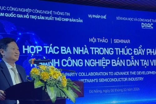 Phát triển ngành công nghiệp bán dẫn Việt Nam: 'Chìa khóa' hợp tác ba nhà