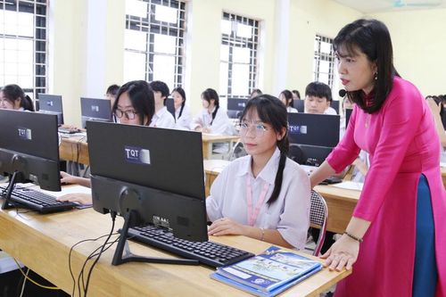 Chuẩn hóa cơ sở dữ liệu và hoàn thiện học bạ số