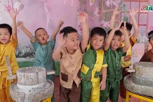 Lớp học không tường: Tuổi thơ của ông bà, cha mẹ
