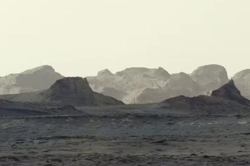Bình minh trên Sao Hỏa đổi màu kỳ lạ, NASA hé lộ điều bất ngờ