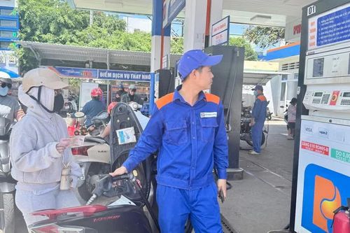 Chiều 8-10, giá xăng tăng hơn 1.000 đồng/lít, dầu diesel giảm