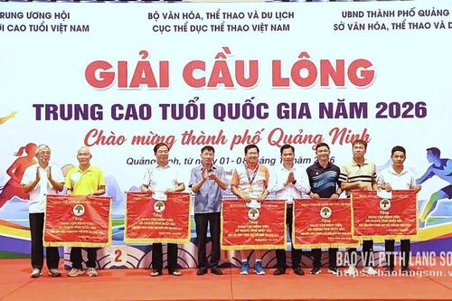 Lạng Sơn giành giải Nhất toàn đoàn tại Giải Cầu lông trung cao tuổi quốc gia năm 2026