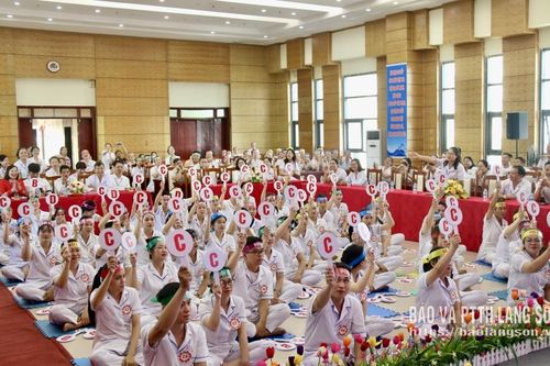 Bệnh viện Đa khoa tỉnh tổ chức Rung chuông vàng hội thi điều dưỡng, hộ sinh giỏi, thanh lịch lần thứ XVI