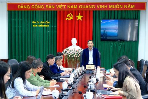 Lâm Đồng tăng cường định hướng, nâng cao hiệu quả thông tin báo chí