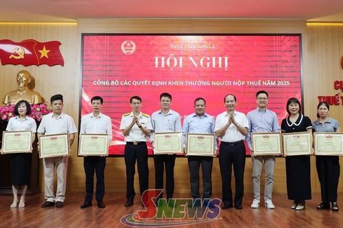 Tuyên dương và đối thoại với người nộp thuế