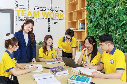 Tăng đãi ngộ, mở rộng nguồn nhân lực chất lượng cao