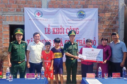 Giúp người dân an cư, bớt nỗi lo