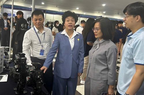 Robot, AI Việt Nam: Từ phòng thí nghiệm đến bài toán thương mại hóa