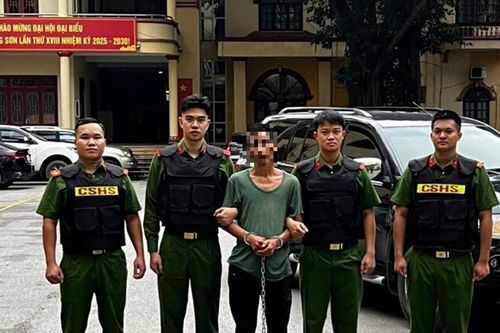 Bắt đối tượng truy nã đặc biệt nguy hiểm, thu giữ súng quân dụng