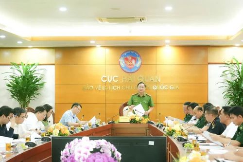 Hàng giả, hàng lậu tràn lên không gian mạng