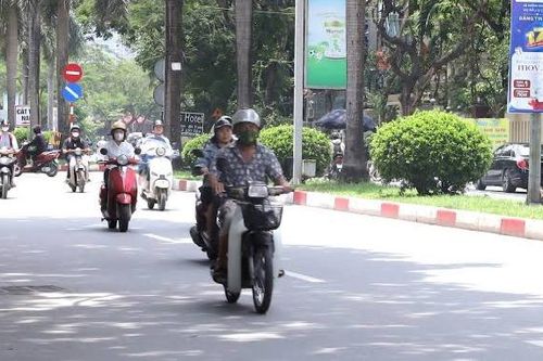 Thời tiết 8/10: Hà Nội tiếp tục nắng hanh, trung bộ mưa lớn