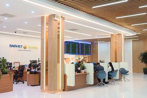 Khối ngoại bán ròng hơn 100.000 tỷ đồng từ đầu năm