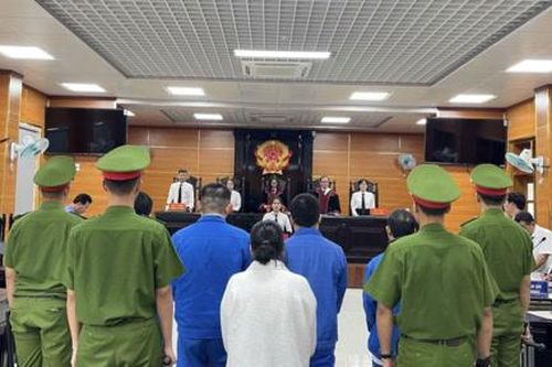 Bản án 44 năm tù cho nhóm lừa đảo 'chạy' việc, thi tuyển công chức chiếm đoạt cả chục tỷ đồng