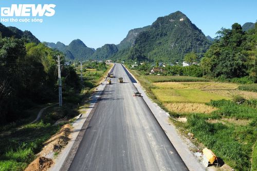 Cao tốc Đồng Đăng - Trà lĩnh giai đoạn 1 dự kiến đưa vào sử dụng cuối năm 2026