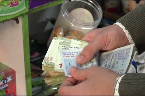 Iran tung 2 tỷ USD hỗ trợ đồng rial