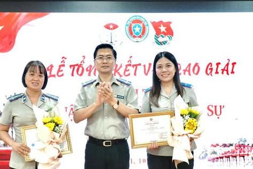 Trao giải Cuộc thi 'Tìm hiểu Luật Thi hành án dân sự năm 2025'
