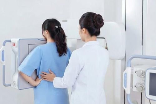 Đến độ tuổi nào phụ nữ nên đi khám sàng lọc ung thư vú?