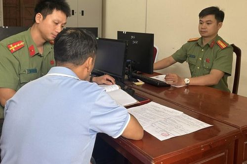 Người đàn ông Hải Phòng bình luận sai sự thật, xúc phạm chính quyền xã