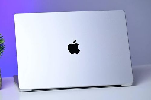 Apple sẽ ra mắt MacBook Pro màn hình cảm ứng OLED ngay trong tháng 10?