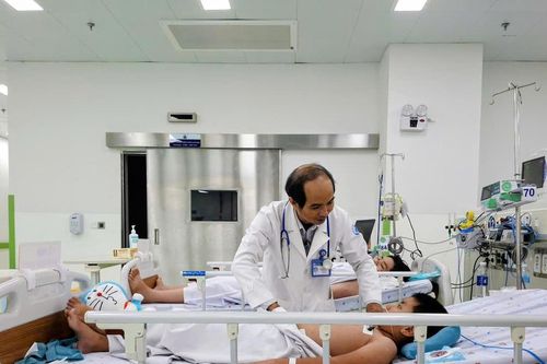 Sốt xuất huyết vào mùa