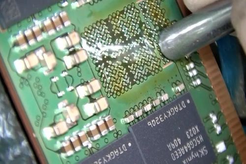 Cơn sốt AI khiến RAM hỏng cũng trở nên đắt giá