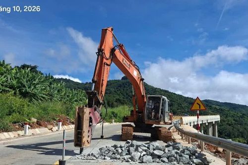 Khẩn trương khắc phục sạt trượt, hư hỏng mặt đường Quốc lộ 28B