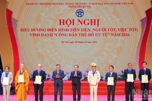 [Ảnh] Hội nghị Biểu dương điển hình tiên tiến và vinh danh 'Công dân Thủ đô ưu tú' năm 2026