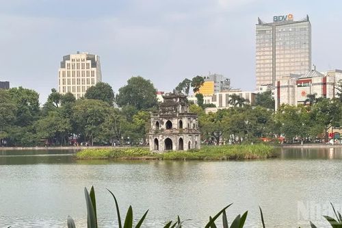 Hà Nội ngày khải hoàn: Rực rỡ không gian lễ hội và nhịp đập văn hóa bên lề