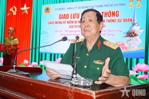 ​Sư đoàn 5 (Quân khu 7) giao lưu, tiếp lửa truyền thống