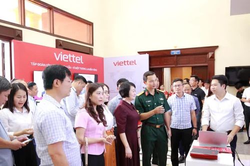 100% học sinh Hưng Yên đã được lập học bạ số