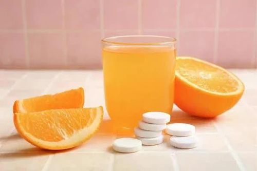 Tưởng tăng sức đề kháng, nhiều người đang uống vitamin C sai cách