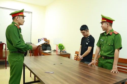 Nam thanh niên thu lợi bất chính cả trăm triệu đồng từ cho vay lãi nặng với lãi suất 108%/năm