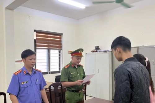 Phú Thọ: Khởi tố thiếu niên mang kiếm đi giải quyết mâu thuẫn
