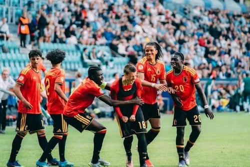 3 ngày đá 2 giải lớn, điều gì đang xảy ra với đối thủ của U17 Việt Nam tại World Cup 2026?