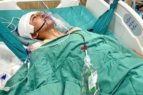 Vay 135 triệu đồng cứu con sau tai nạn, gia đình cạn khả năng xoay xở