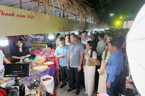 Gần 200 gian hàng, hơn 600 món ngon hội tụ tại Liên hoan Ẩm thực Xứ Thanh
