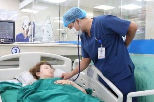 Cứu sống nữ bệnh nhân 23 tuổi bị vỡ tim sau tai nạn giao thông nguy kịch
