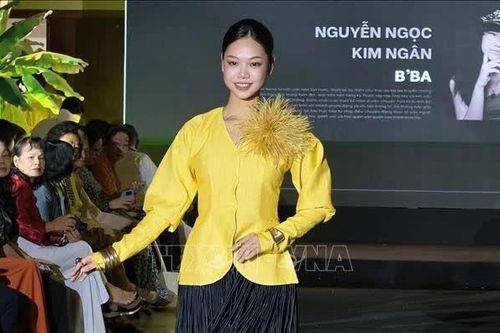 Khai mạc chuyên đề 'Chiếc áo bà ba - Đượm tình phương Nam'