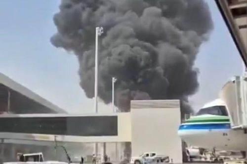 Phi công Saudi Arabia thiệt mạng trong vụ Houthi tấn công sân bay Riyadh