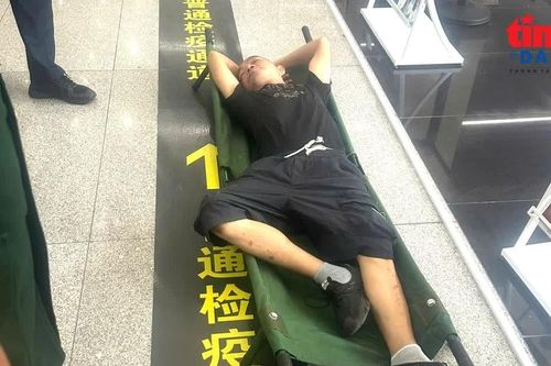 Kịp thời cấp cứu công dân Trung Quốc bị tai biến khi nhập cảnh