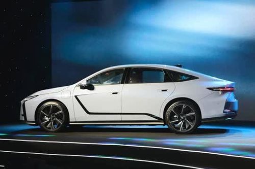 Chi tiết Lexus ES 2026 thế hệ mới ra mắt Việt Nam, giá khởi điểm hơn 2,3 tỷ đồng