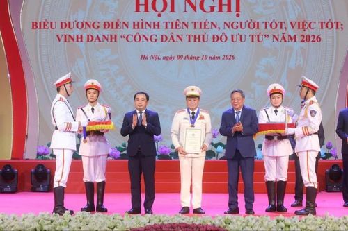 Trung tướng Nguyễn Thanh Tùng được vinh danh Công dân Thủ đô ưu tú