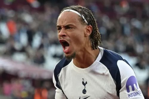 Ngôi sao Tottenham Xavi Simons tận dụng thời gian dưỡng thương để theo học tại Harvard