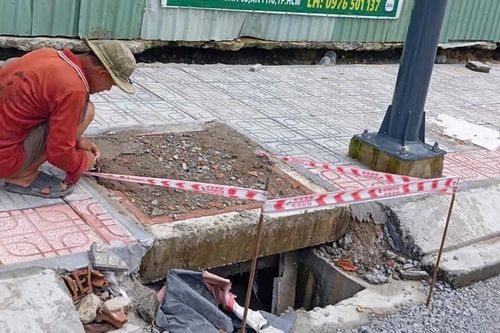 Rào chắn, căng dây cảnh báo tại các miệng cống 'lộ thiên' ngay sau phản ánh của Báo Công lý