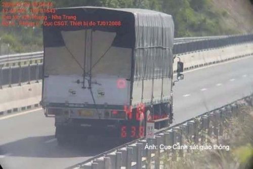 Dừng xử lý xe đi dưới tốc độ tối thiểu ở một số đoạn dốc trên cao tốc