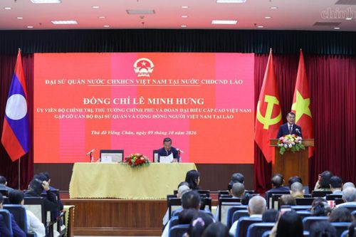 Thủ tướng Lê Minh Hưng: Cộng đồng người Việt tại Lào cần đẩy mạnh kết nối hai nền kinh tế