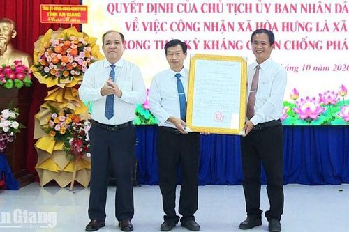 Hòa Hưng được công nhận xã an toàn khu, người dân được hỗ trợ 100% BHYT