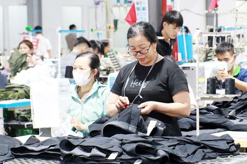 Thêm cơ hội việc làm cho lao động nữ trung niên