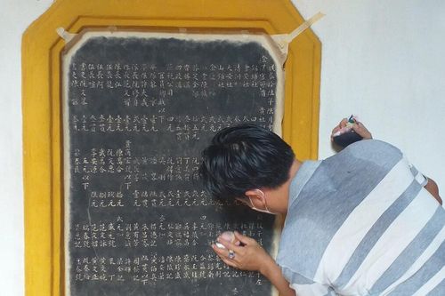 Đánh thức ký ức quê hương